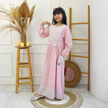 Muat gambar ke penampil Galeri, Shirt dress maxi cotton/ Ghamis dress katun anak Pink Muda/ Daisy Raya