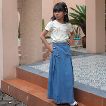 Muat gambar ke penampil Galeri, Maxi denim skirt/ Rok panjang denim/ Rodeo Junior Girl Perfect Pop