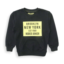 Muat gambar ke penampil Galeri, Sweater / Atasan Anak Laki-laki / Rodeo Junior Black Sweater With Yellow Print