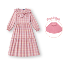 Muat gambar ke penampil Galeri, Ghamis Dress Anak Perempuan Pink/ Girls Maxi Cotton Poplin Dress Pink/ Daisy Duck Picnic Time