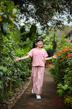 Muat gambar ke penampil Galeri, Kaos Anak Perempuan Pink/ Girls T-Shirt Pink/ RJG Little Garden