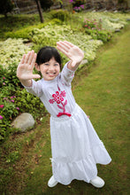 Muat gambar ke penampil Galeri, Kaos Lengan Panjang Anak Perempuan Putih/ Girls Long Sleeve T-Shirt White/ RJG Holiday Essentials