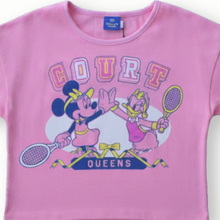 Muat gambar ke penampil Galeri, Kaos Crop Anak Perempuan Pink/ Crop T-shirt Girl Pink/ Daisy Duck Court Queens