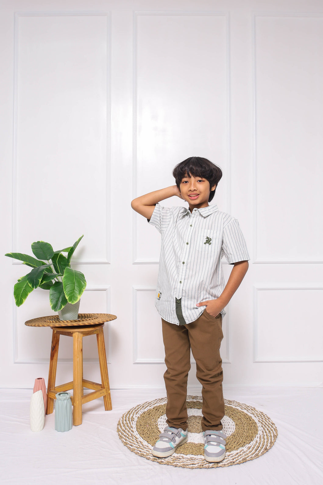 Shirt/ Kemeja Anak Laki Light Green Striped/ Donald Duck Basic