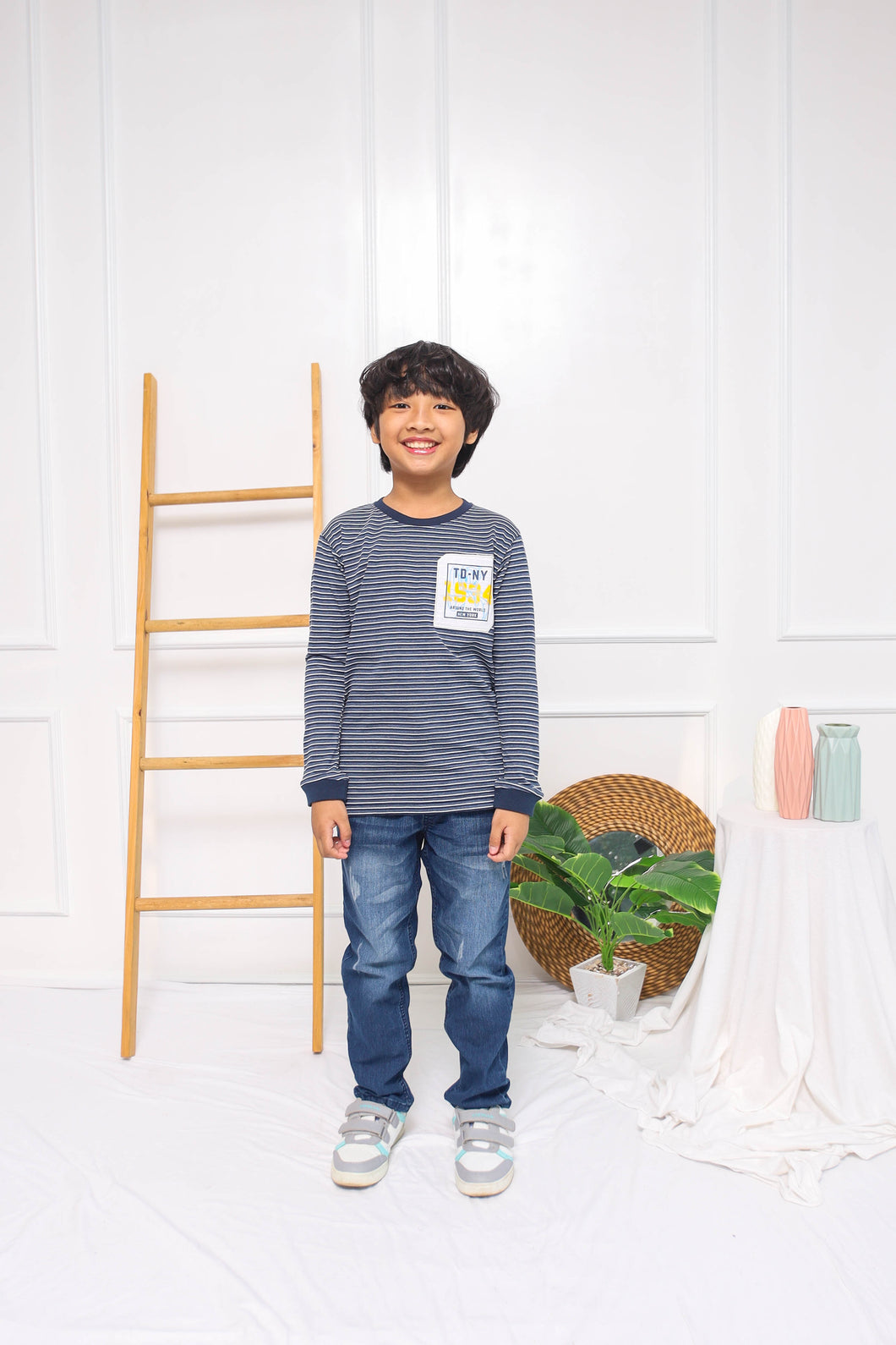 Tshirt/ Kaos Anak Laki/ Donald Duck Navy Striped